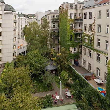 Amazing Terrace, Close To Viennas Biggest Shopping Street ภายนอก รูปภาพ