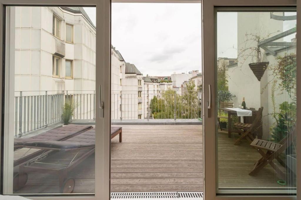 Amazing Terrace, Close To Viennas Biggest Shopping Street ภายนอก รูปภาพ